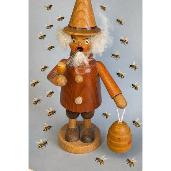 Seiffener Volkskunst Other - GDR Era German Erzgebirge Smoker Beekeeper Seiffener Volkskunst 7 1/2"